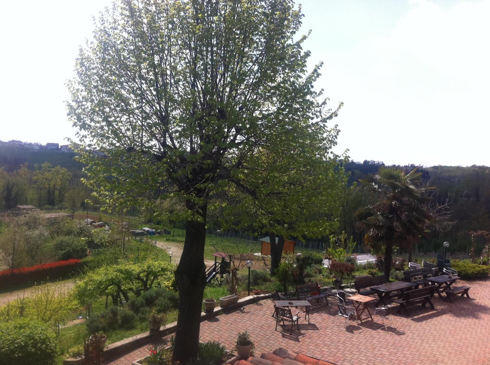 Agriturismo Tre Tigli Asti Eksteriør billede